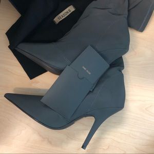 ❌SOLDOUT❌YEEZY SEASON 6 Ankle Boots in Graphite